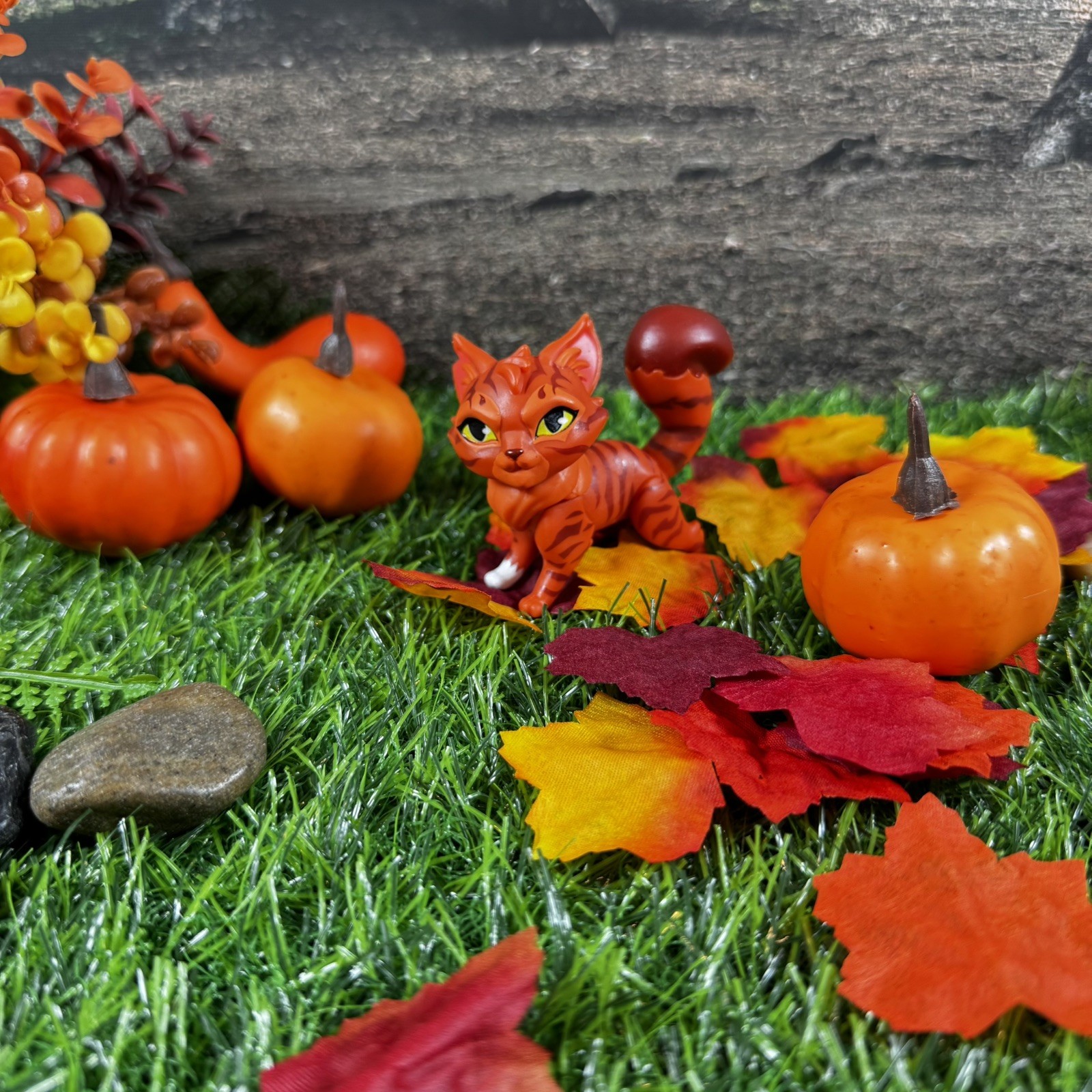 Warrior Cats Squirrelflight Mystery Figurine Series + Free gift
