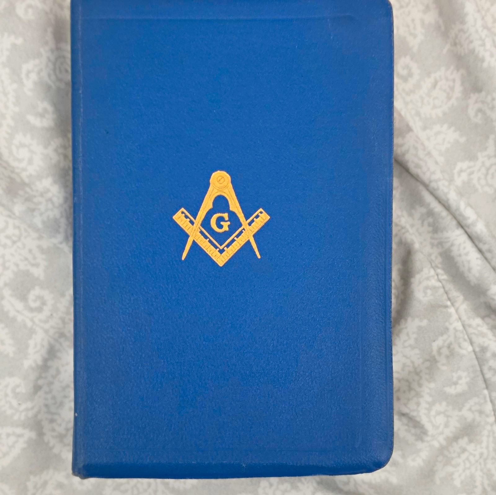 Vintage 1951 Masonic Holy Bible A.J. Holman King Solomon's Temple Illustrated.