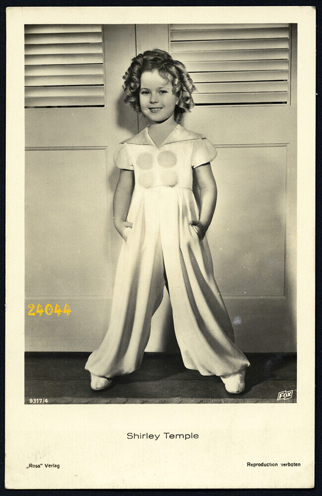 movie star Shirley Temple Vintage photo Post Card, by Ross Verlag 1930\'  